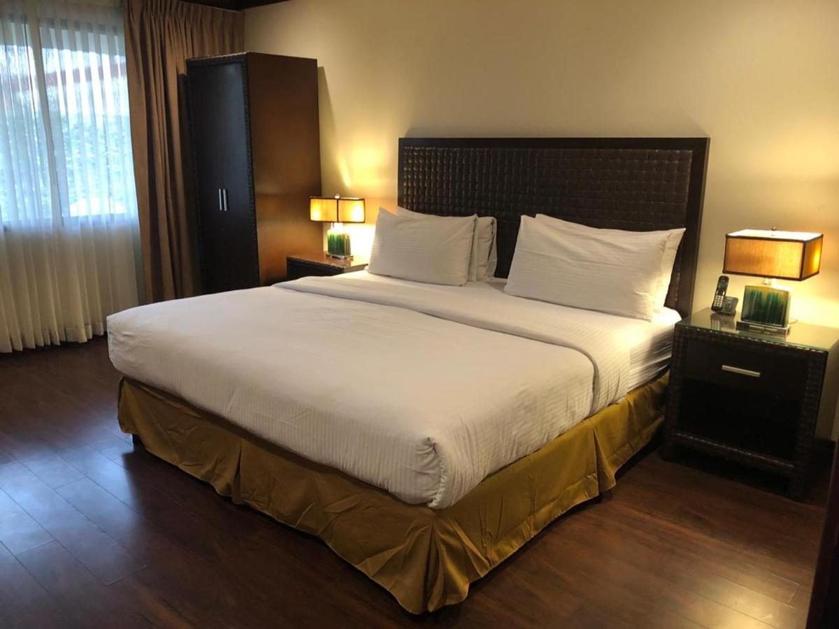 Rincon Del Valle Hotel & Suites Сан Хосе Екстериор снимка